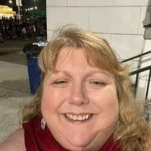 Meet your Posher, Lisa